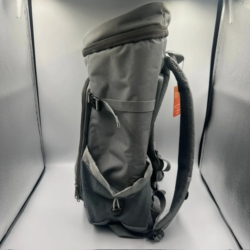 New Maelstrom Cooler Backpack KB-01 Grey Insulated Leakproof Picnic Camping Bag‎